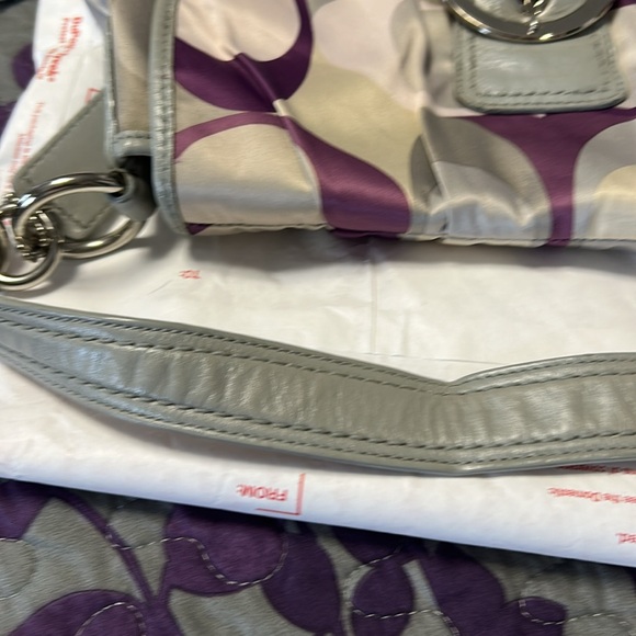 Coach Soho Scarf Print Hobo Silver/Purple Multi - Picture 5 of 7